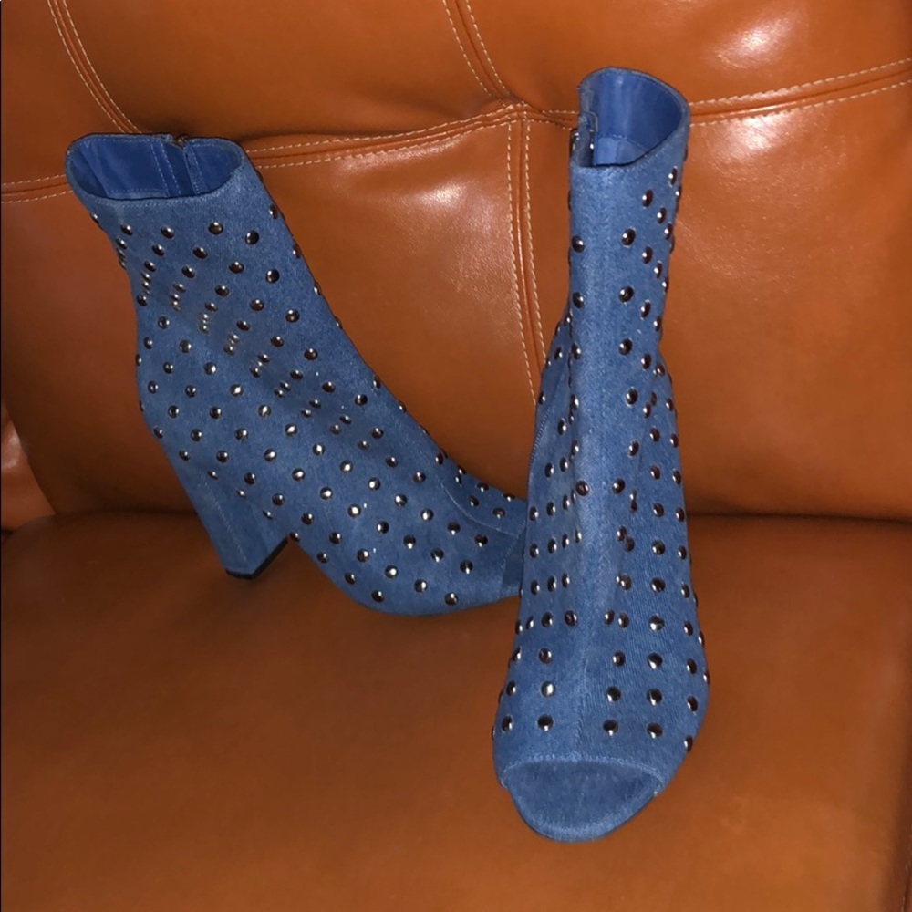 Jean Heels